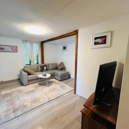 Apartment Au Bord Du