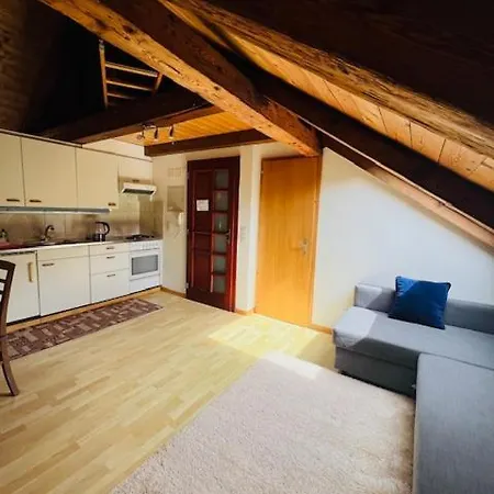 Au Bord Du Apartment *