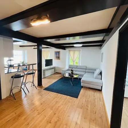 Au Bord Du Apartment