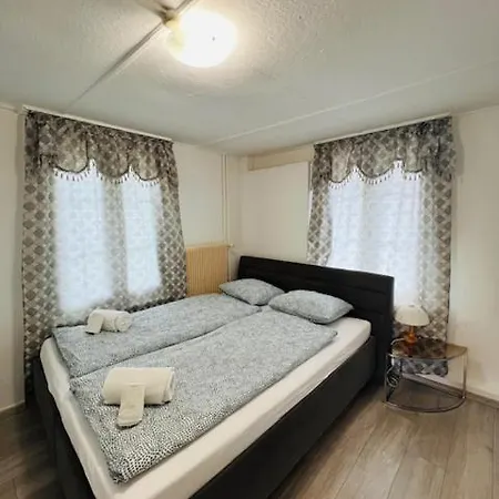 Au Bord Du Apartment