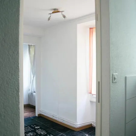 Au Bord Du Apartment